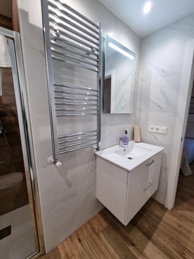 102A Apartamento Moderno 2 Habitaciones 希洪 外观 照片